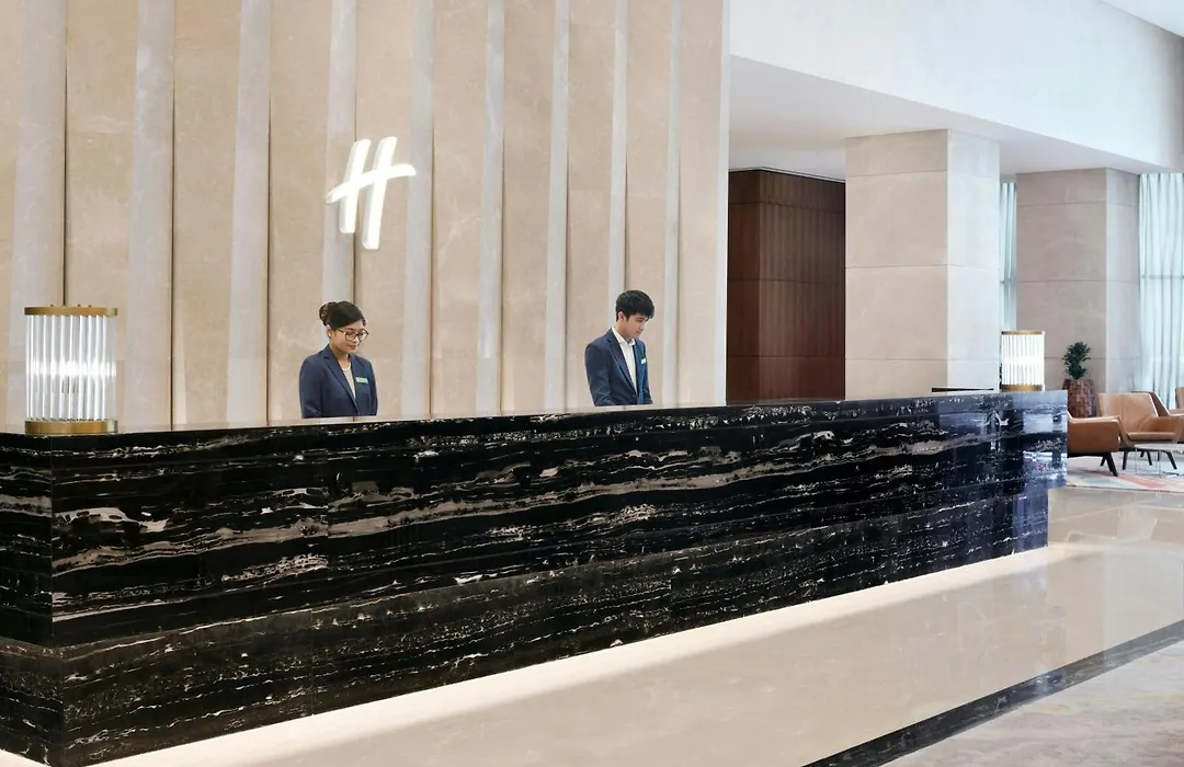 Holiday Inn Dubai Al-Maktoum Airport By Ihg-1