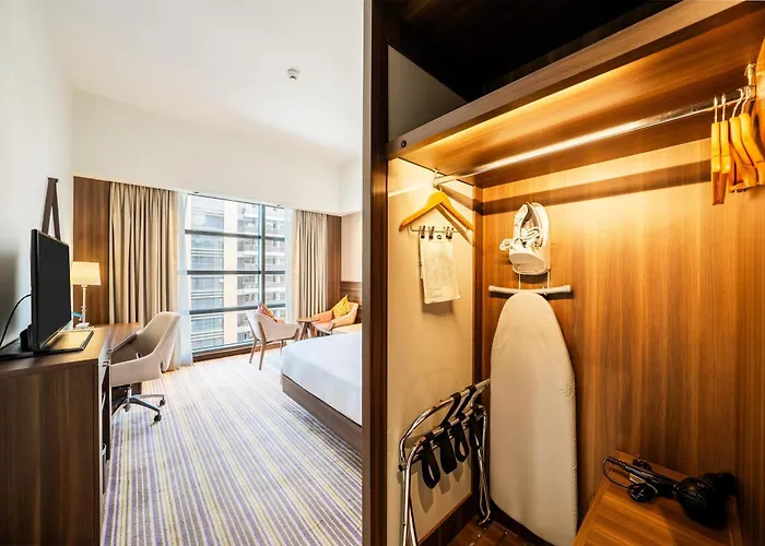 Hampton By Hilton Dubai Airport Hotel